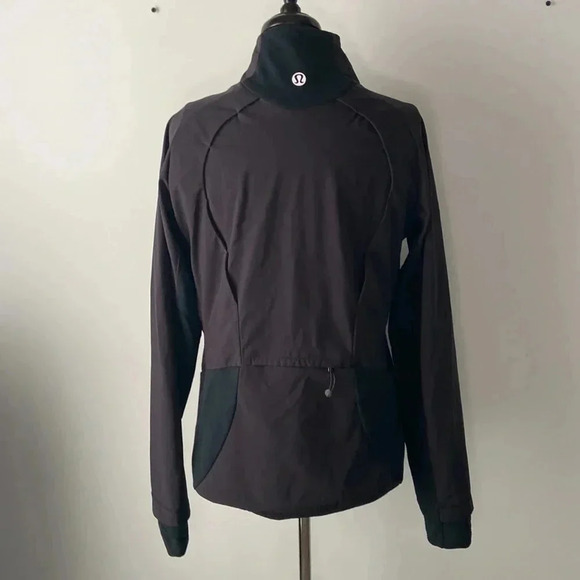 Lululemon |  Jacket - Picture 4 of 11